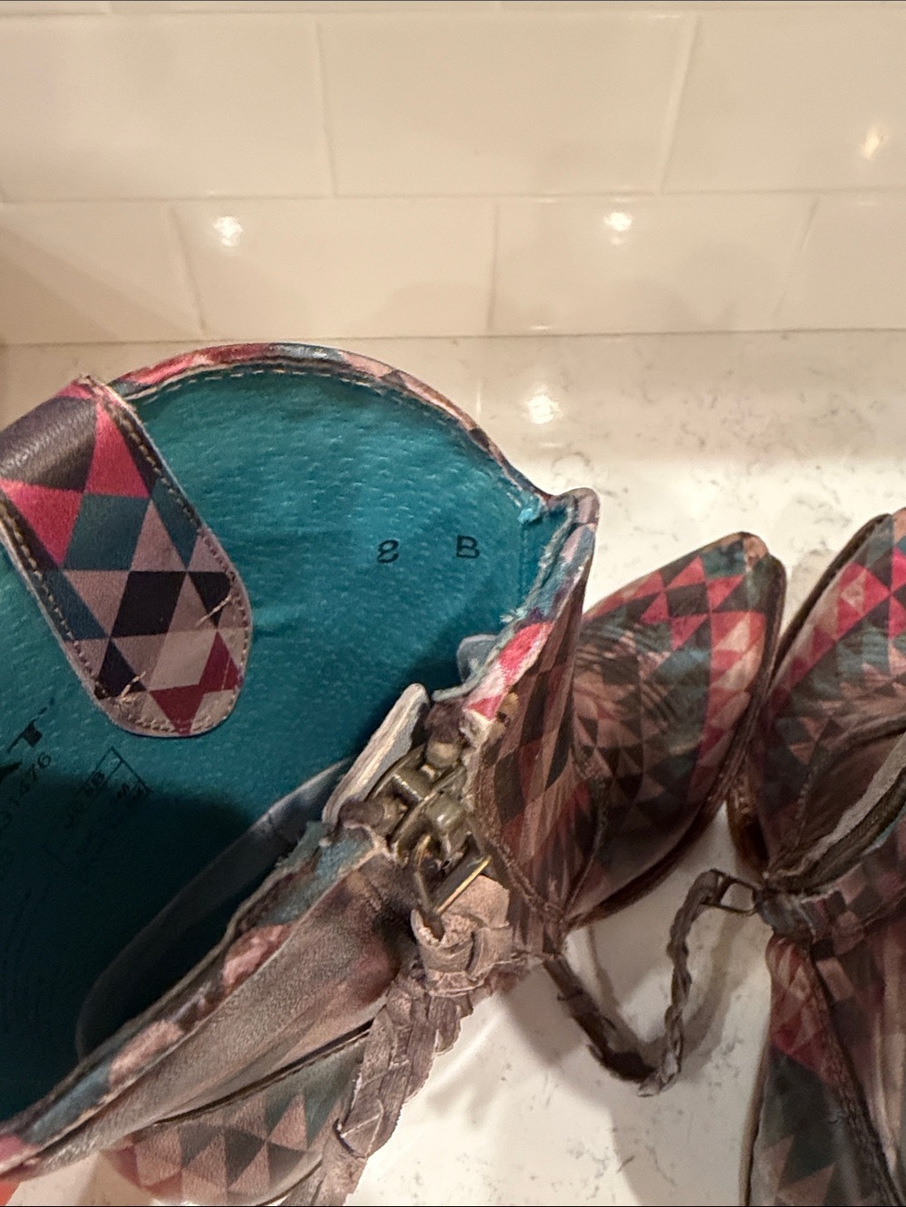 New in Box Ariat Teal Red Blue Southwestern Geometric Western Ankle Boots size 8 - Picture 10 of 10